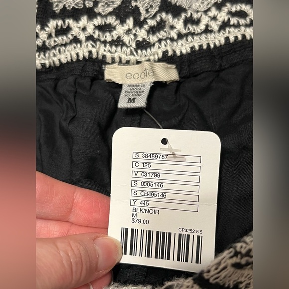 Urban Outfitters Ecote Embroidered Shorts - Picture 7 of 10